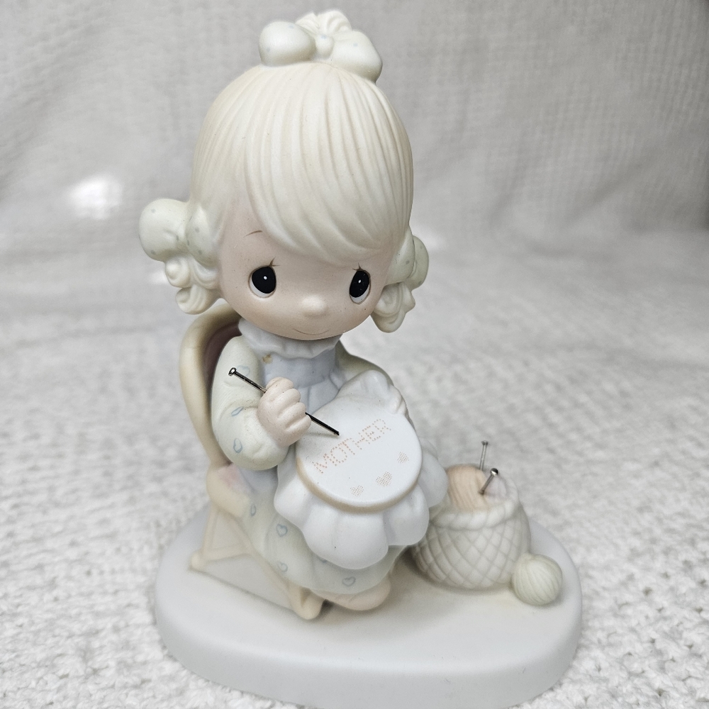 Precious Moments MOTHER SEW DEAR Figurine 1979 #E3106 PM
